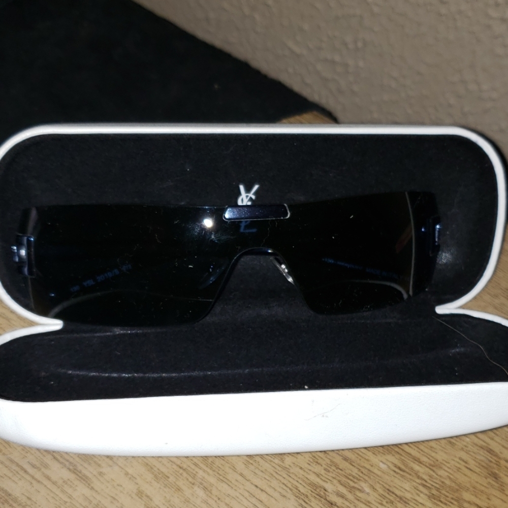 Sun Glasses - image 1